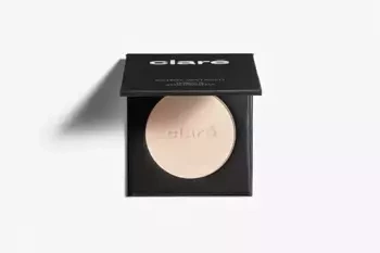 Clare Makeup Prasowany Jedwabisty Puder Rozświetlający Candy Light 38